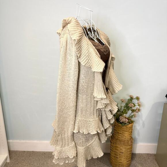 INSANE vintage y2k cream/tan ruffle steampunk cardigan - Picture 3 of 7